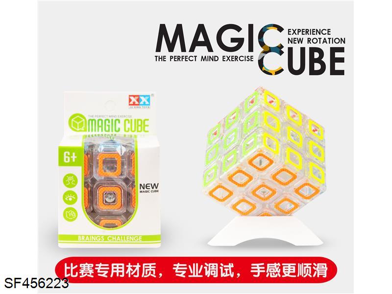 透明白色四方格魔方